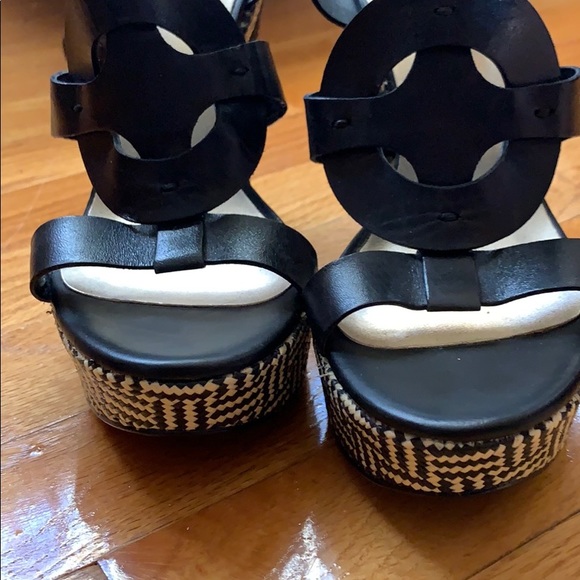 Sandals - Picture 3 of 7